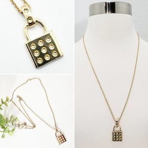 NWT Banana Republic Gold Padlock Necklace